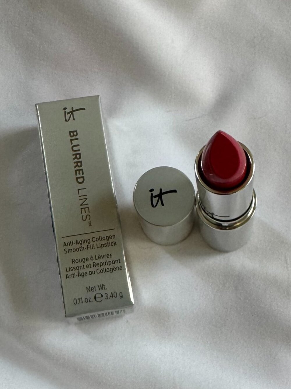 it Cosmetics Blurred Lines Anti-aging Collagen-Fill Lipstick, Je Ne Sais Quoi